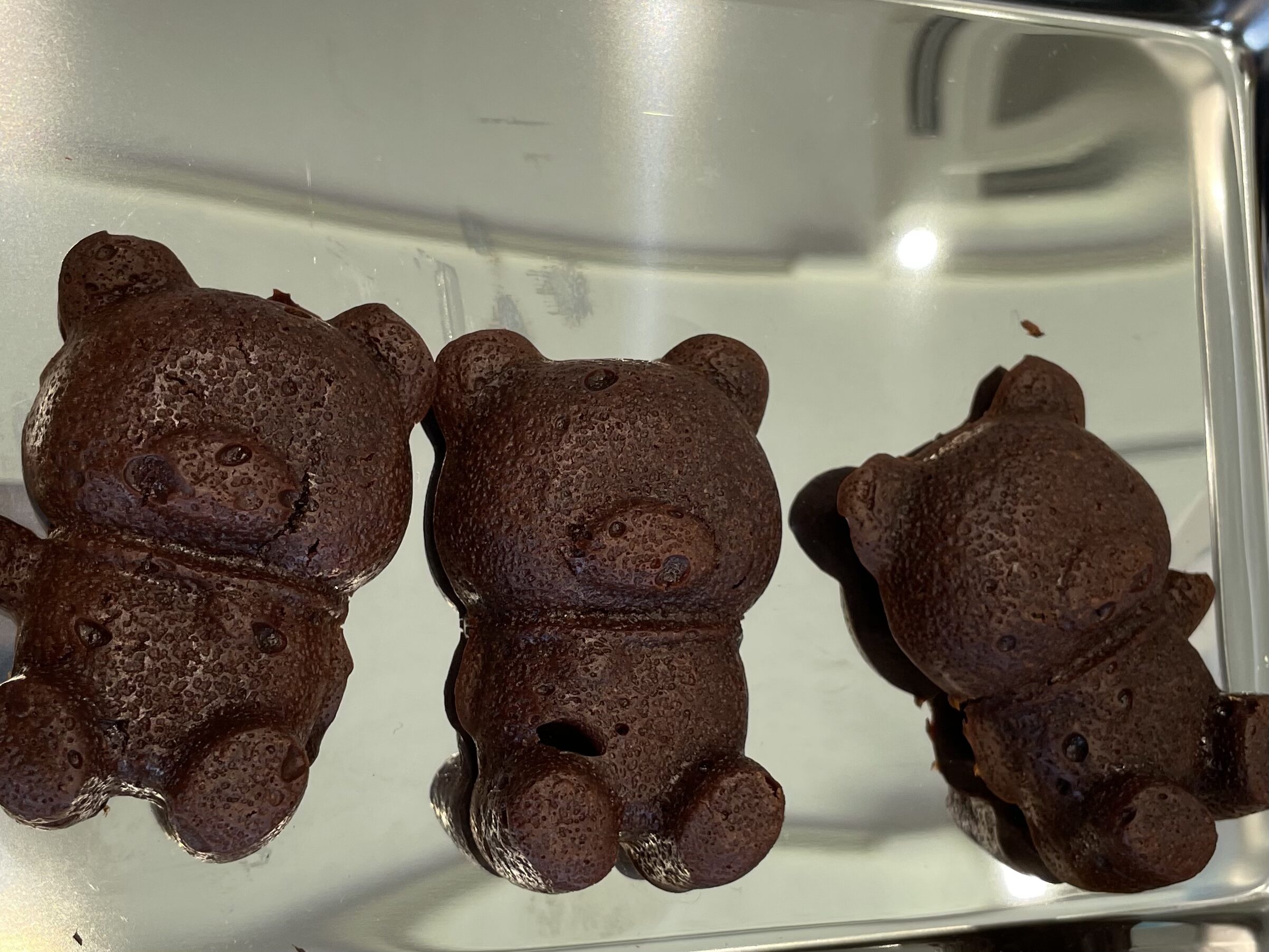 子どもとワークショップで作った米粉のブラウニー